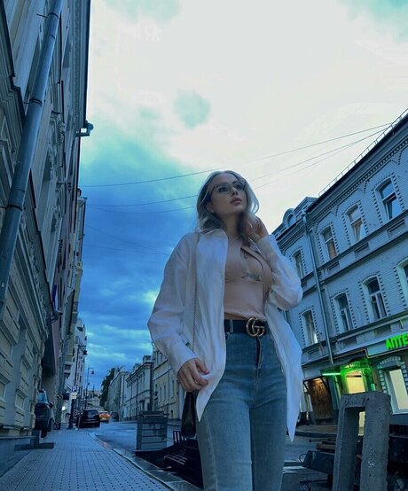 gros seins jeunes onlyfans chaud photos