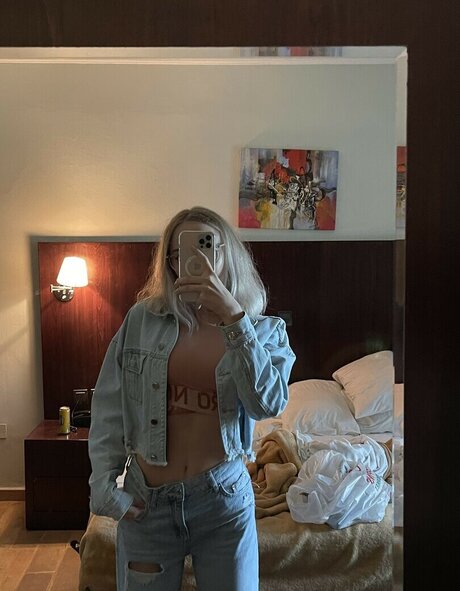 GloriaMatvien étoile de l'art photos