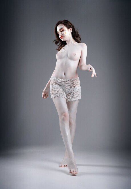 Kamilla Manina star du porno de haute qualité des photos