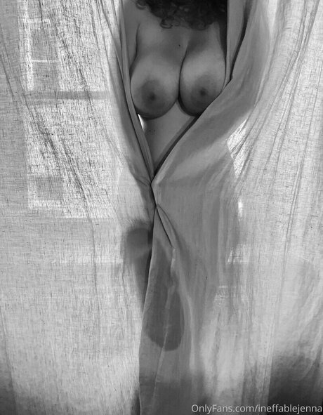 Ineffable Jenna haut de star du porno des photos