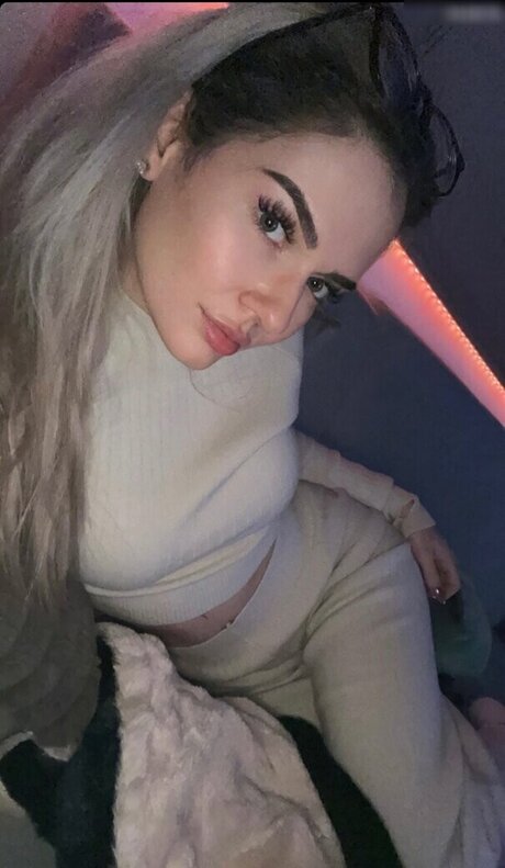 Nele mbt actrice pornographique galerie