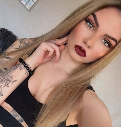 Nele mbt star du porno adulte collection