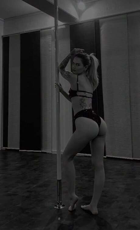 Nele mbt star du porno chaud archive