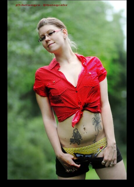 traumflauschmuschi actrice de grande qualité des photos