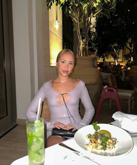 Agnessa Kosogon étoile magnifique images