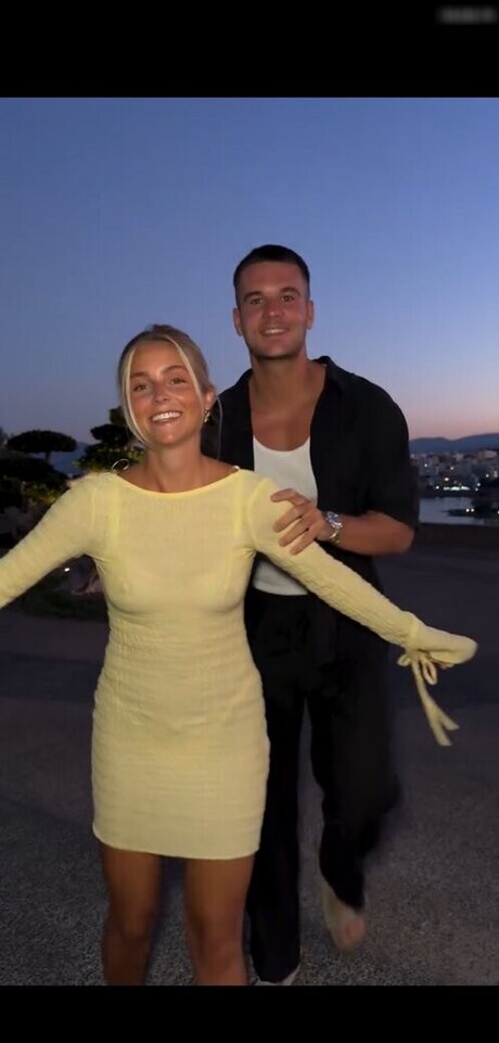 Lea Breuer modèle adulte galerie