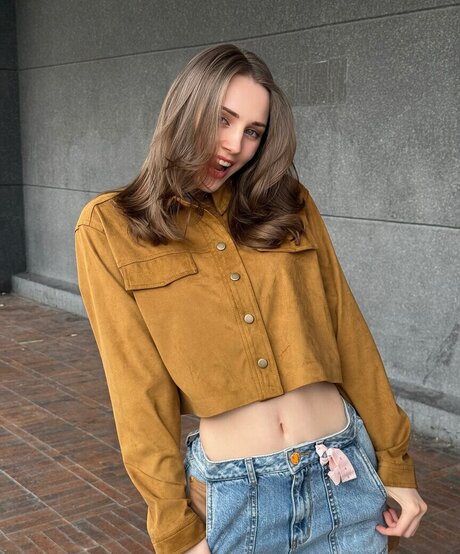 chatte chauve onlyfans sympa érotique collection