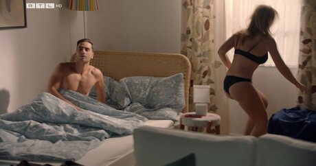 Iris Mareike Steen nus de stars du porno collection