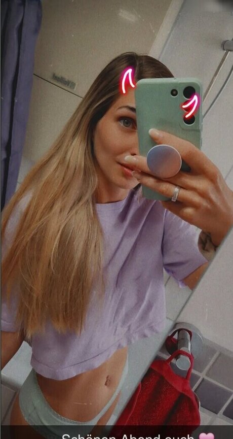 its sunny93 haut de star du porno image