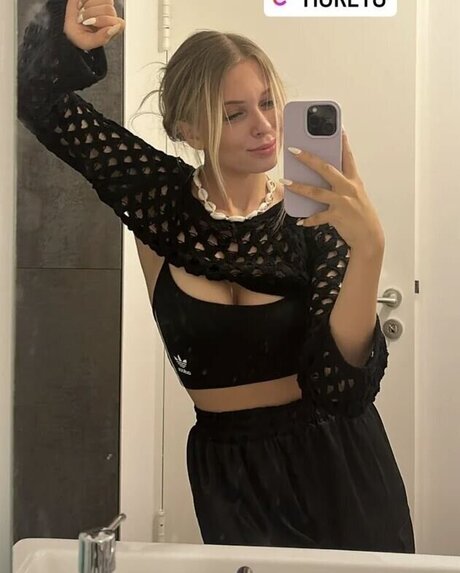 Kati Ktr modèle de sexe collection