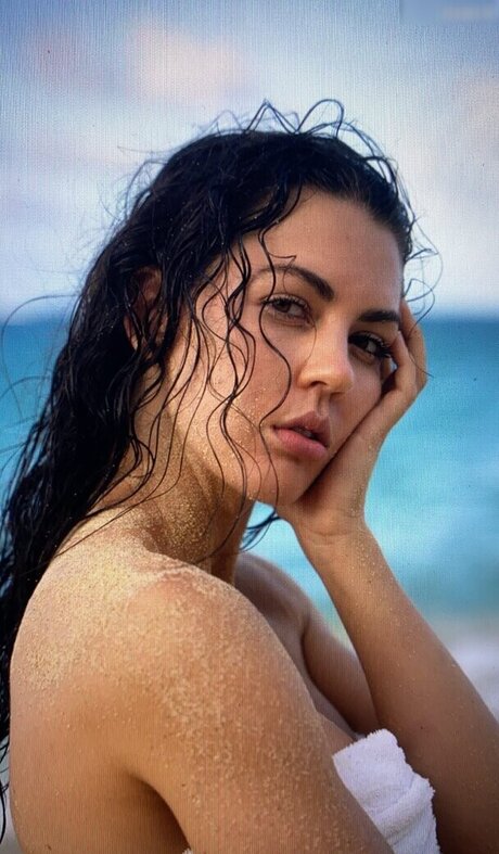 Anna Lea Mende star du porno sympa photos