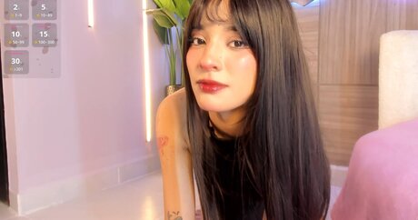 _Yuqi_ actrice exclusive photo