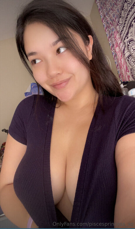 Sonia Elsie ASMR star du porno chaud galerie