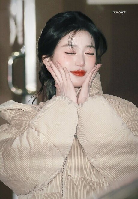 Jang Won young actrice exclusive photos