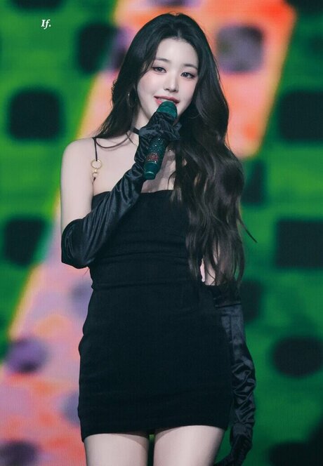 pawg blonde uniquementfans érotique xxx photos