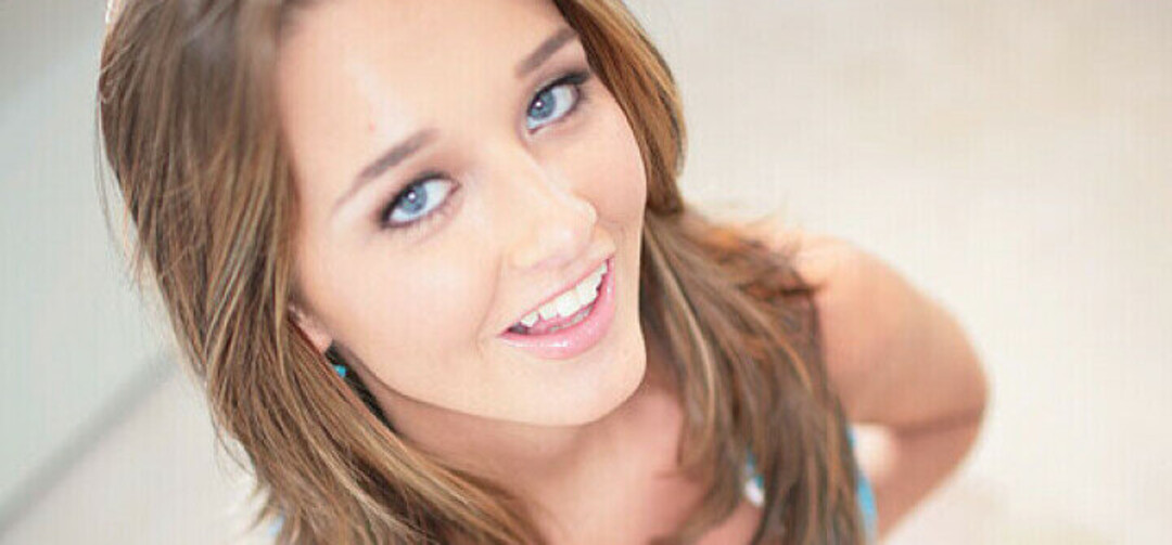 Amateur Allure star du porno chaud galerie