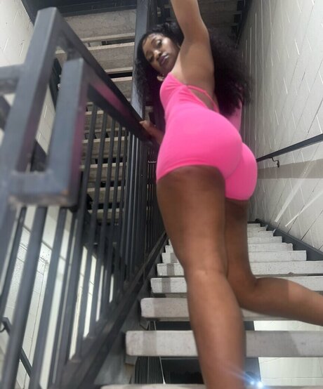 Thefricanbeauty modèle parfait galeries