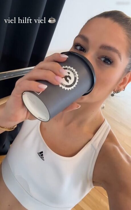 Jana Wosnitza modèle chaud des photos