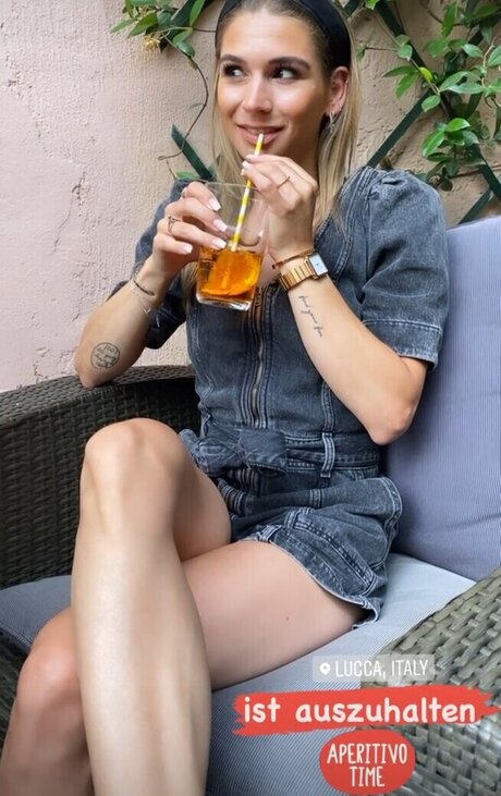 Jana Wosnitza star érotique collection