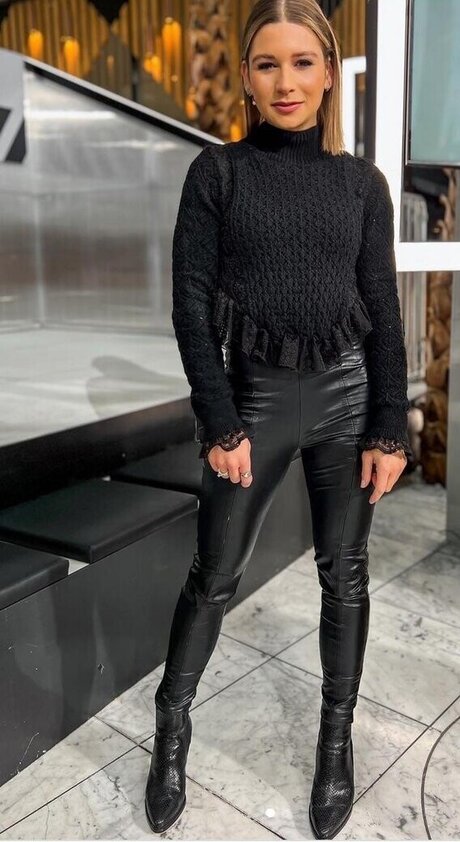 Jana Wosnitza art modèle galeries