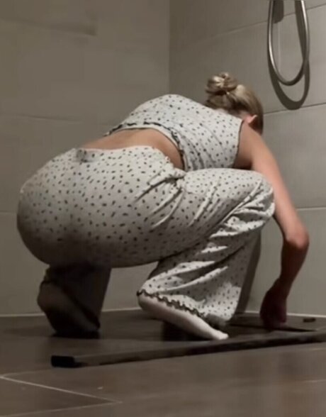 ébène sexy onlyfans assez nue galerie