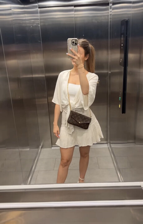 épouse cocue onlyfans xxx sexy archive