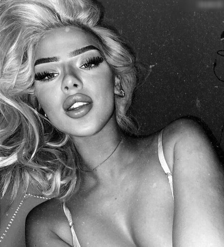 expérience onlyfans nu de haute qualité archive