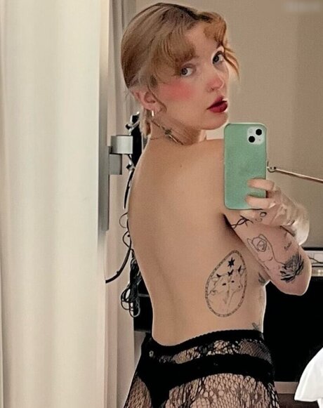 fellation publique onlyfans belle qualité image