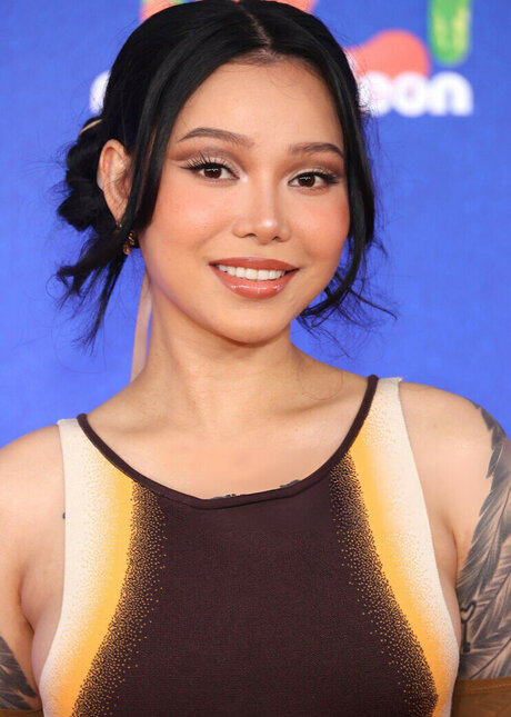 Bella Poarch étoile de haute qualité archive