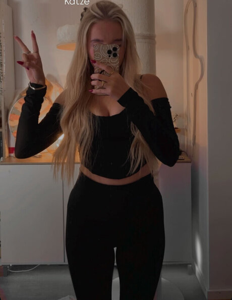 MinusElf art modèle photo