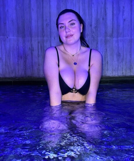 JohannaMuellner nus star du porno galeries