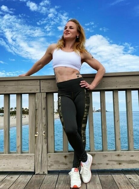Valentina Shevchenko actrice sexy galerie