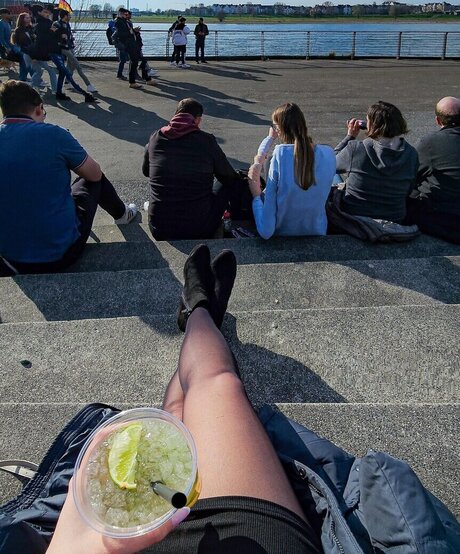 Sarah Milkowski top star images