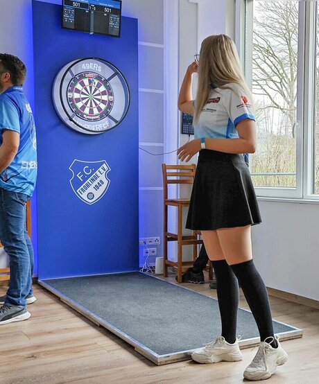 Sarah Milkowski actrice chaude photos