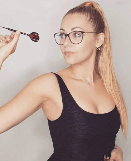 Sarah Milkowski modèles nus img