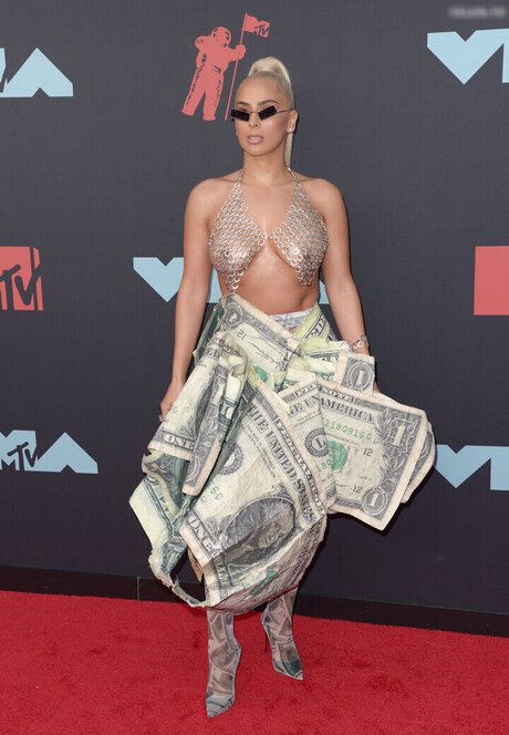 tatouages ​​blonds onlyfans nus hd photos