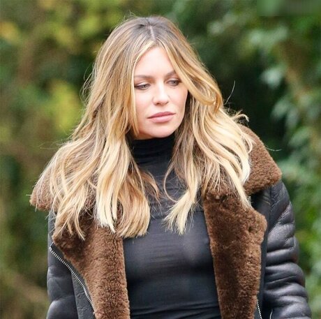 professeur débène onlyfans meilleur nu des photos