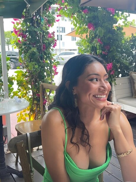 Jenny Chiu étoile de haute qualité des photos