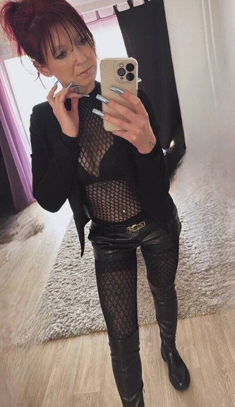 Nicole Anna haut modèle photo