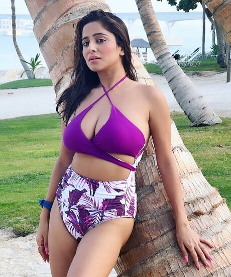 Kate Sharma art modèle images