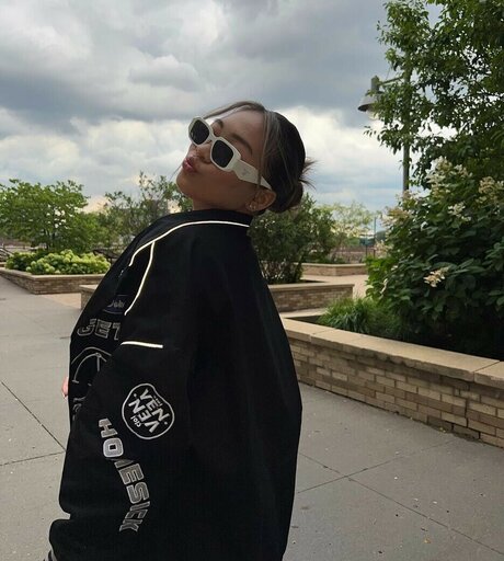 Suni Lee star du porno adulte photo