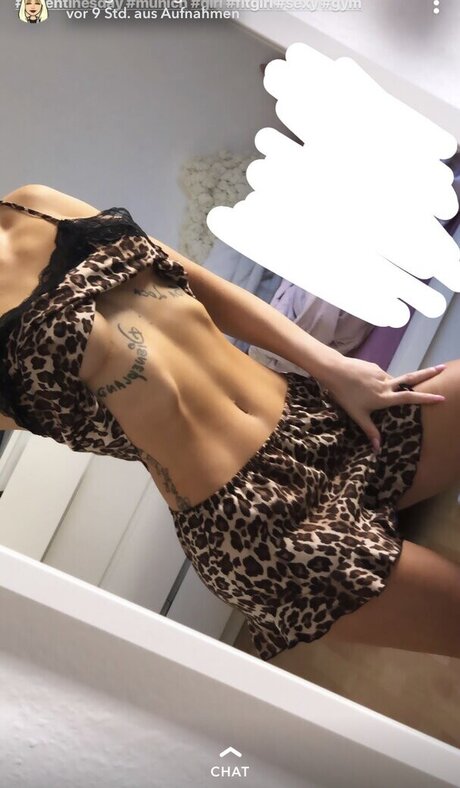 Giulie Hope Santana star exclusive photo