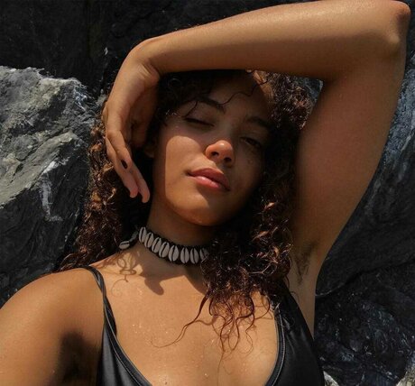 Quintessa Swindell star du porno parfaite images