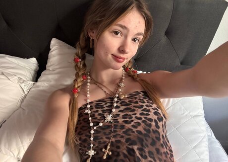 fans du visage uniquement parfait érotique archive