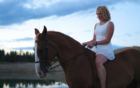 Notsoerudite modèle artistique des photos