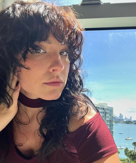 Notsoerudite jolie star du porno photos