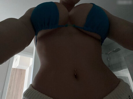 Luisa Senn star du porno parfaite archive