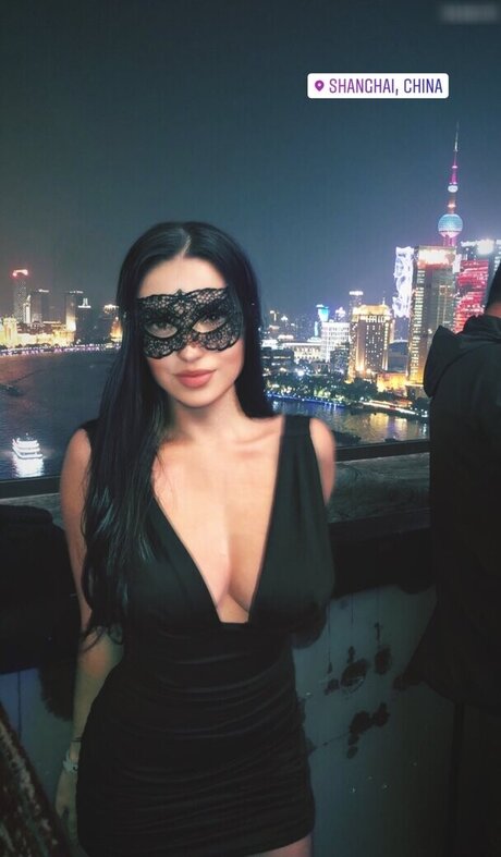 Nikoleta Milenova modèle porno collection