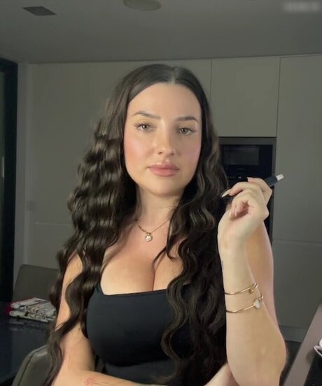 Nikoleta Milenova star du porno nue archive