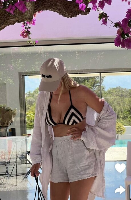 Dagi Bee nus star du porno collection